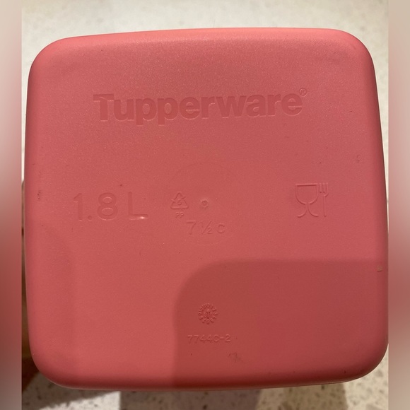 Tupperware x Disney Mickey Mouse Minnie Mouse Canister, 1.8 Litre - Picture 6 of 9